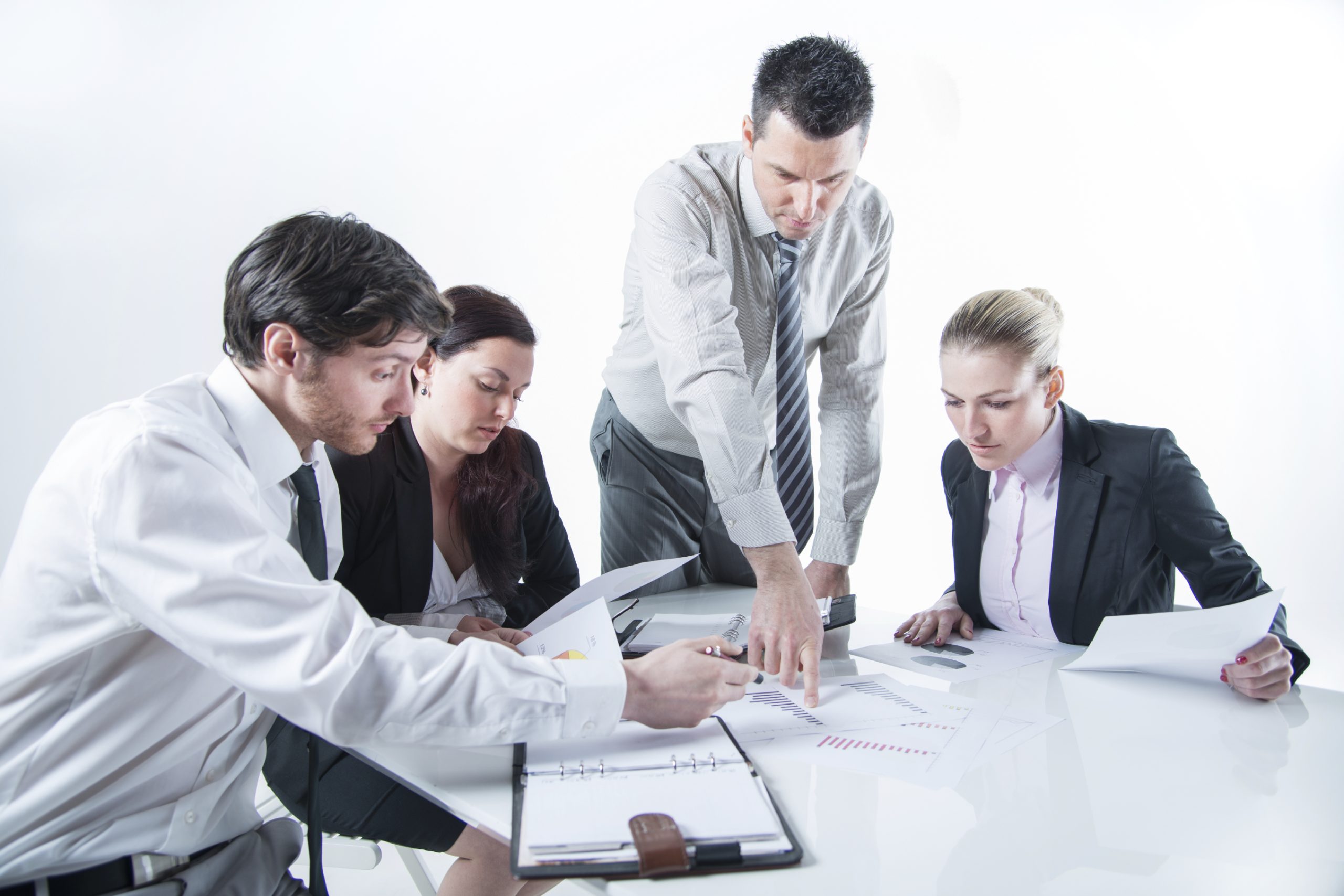 Finagon advisory team in a meeting